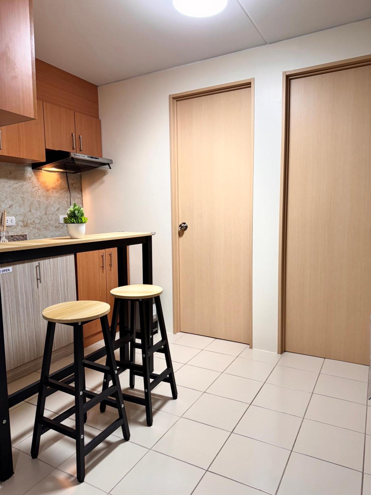 Vr Homes Pasig City Экстерьер фото