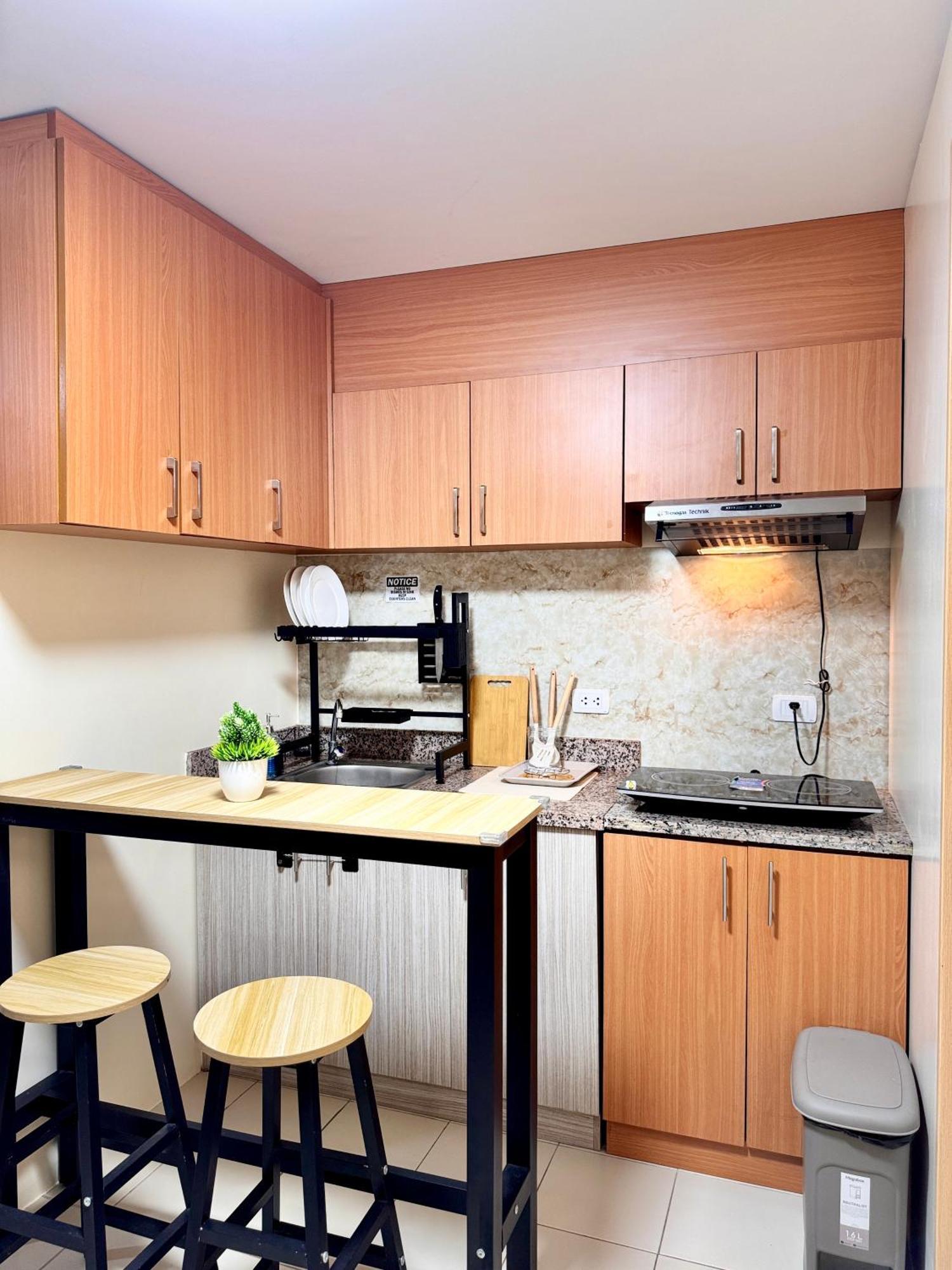 Vr Homes Pasig City Экстерьер фото